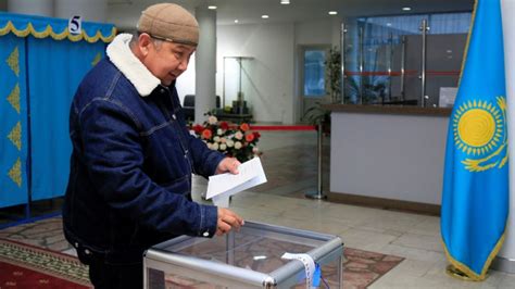 Kazakh ruling party wins 54% of vote in snap election